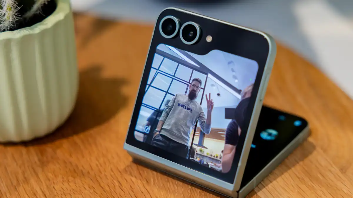 Best Foldable Phones Of 2024: Compact, Powerful, And Versatile