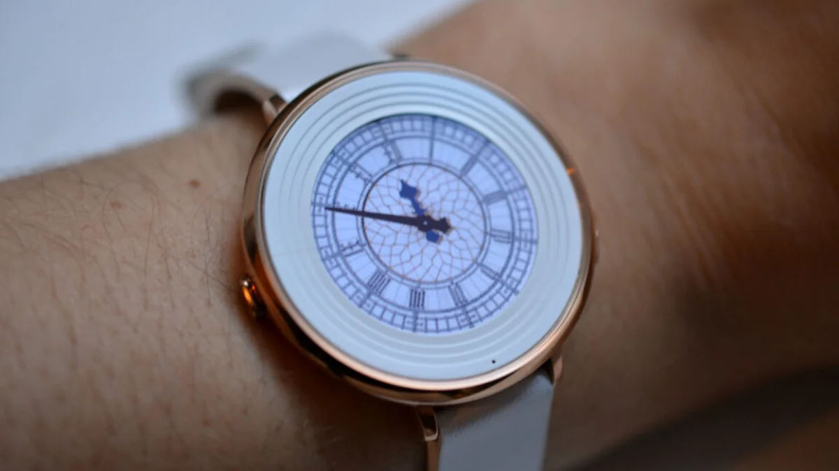 Pebble's Founder Plans to Relaunch E-paper Smartwatch for Fans