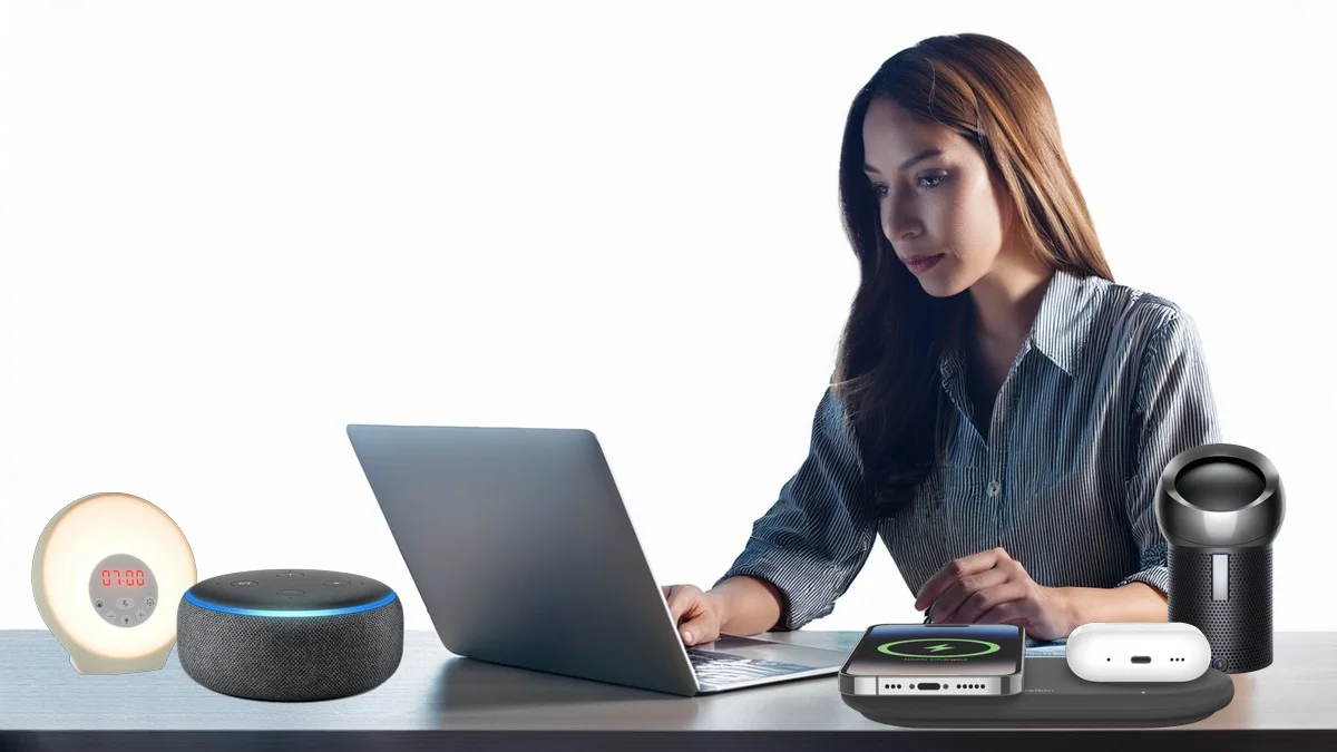 5 Desk Essentials For A Productive Hybrid Work Routine