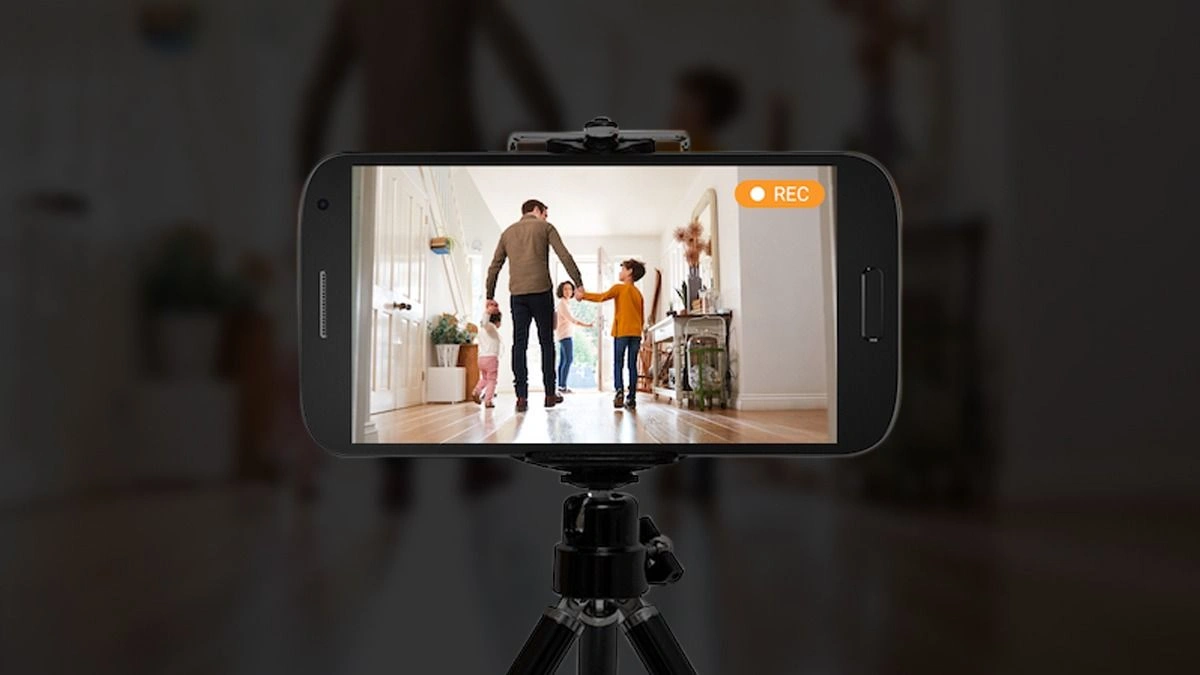7 Easy Steps To Turn Your Old Smartphone Into A Security Camera