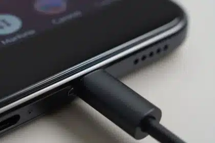 Why Modern Phones No Longer Have a Headphone Jack