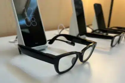 Samsung Smart Glasses Leak Surfaces in One UI 9 Code