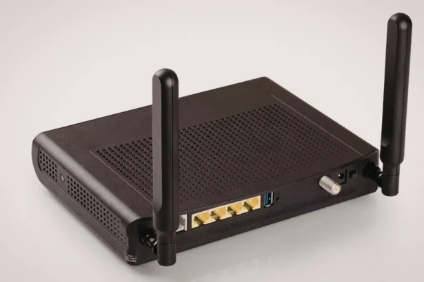 Should I Keep My Router Plugged In All Day