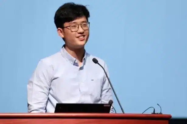 Tencent Launches First Flagship AI Model Led by Ex-OpenAI Researcher