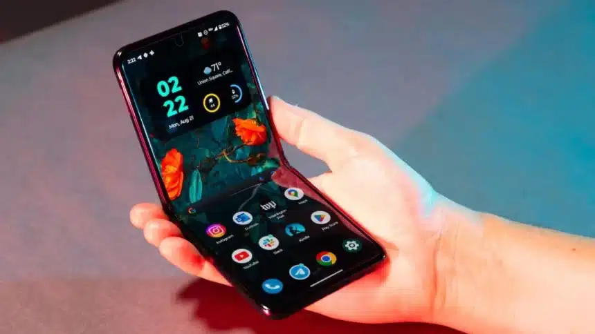 Using a Foldable Phone These Essential Tips Will Change Your Experience