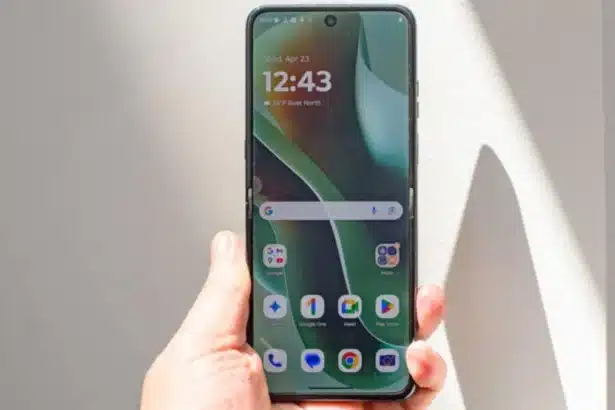 Motorola Under Fire After Users Spot Amazon Affiliate Tracking on Some Phones
