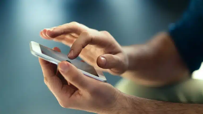 List of 15+ Everyday Tools Your Smartphone Can Replace