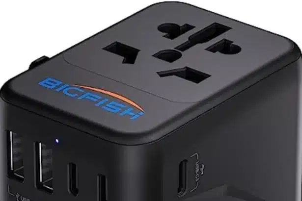 This Universal Travel Adapter Finally Solves the Multi-Device Charging Problem Abroad