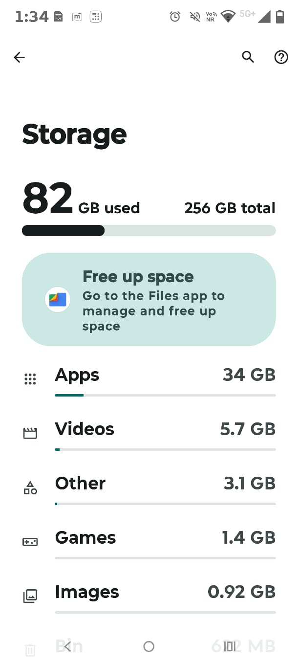 Android device storage settings panel displaying space distribution