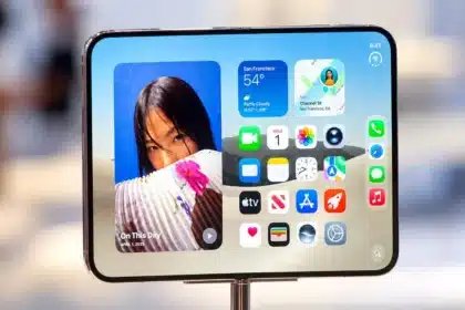 Apple iPhone Duo foldable iPhone with large inner display